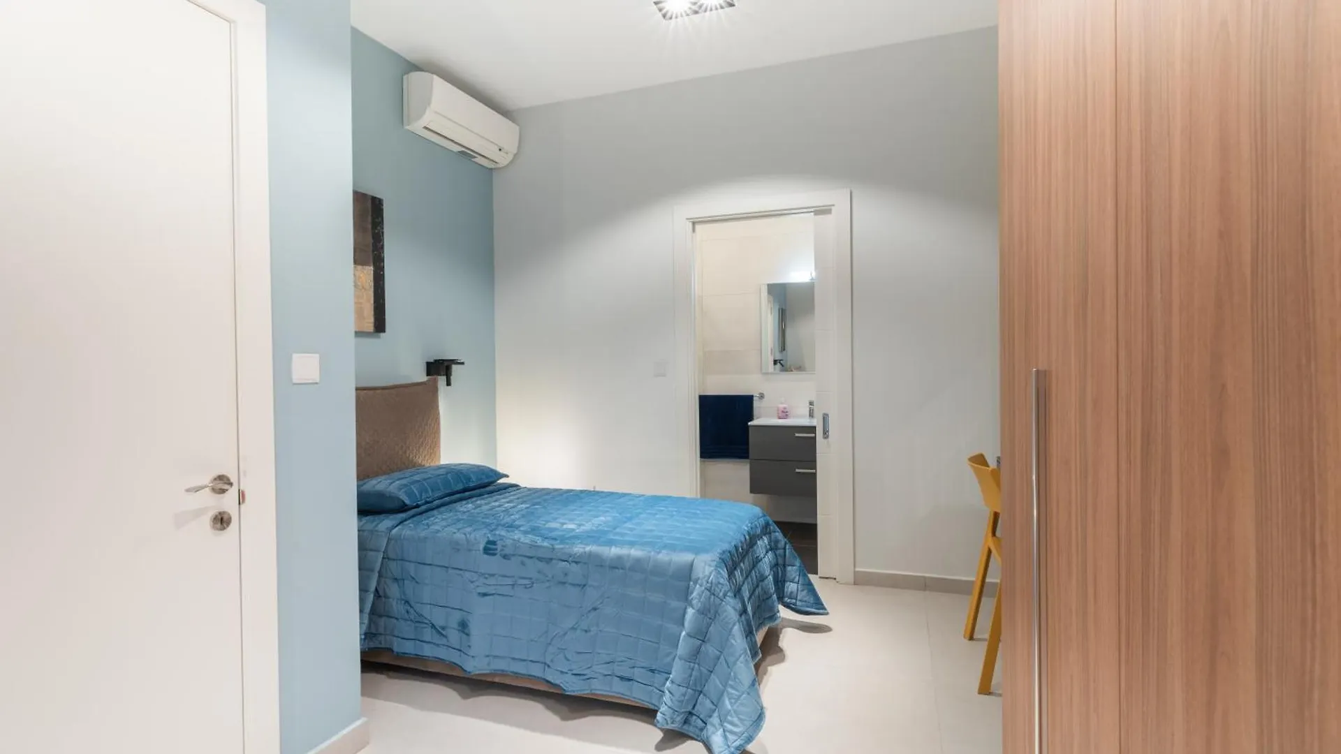 Waters-Edge Complex Apartment Marsaskala